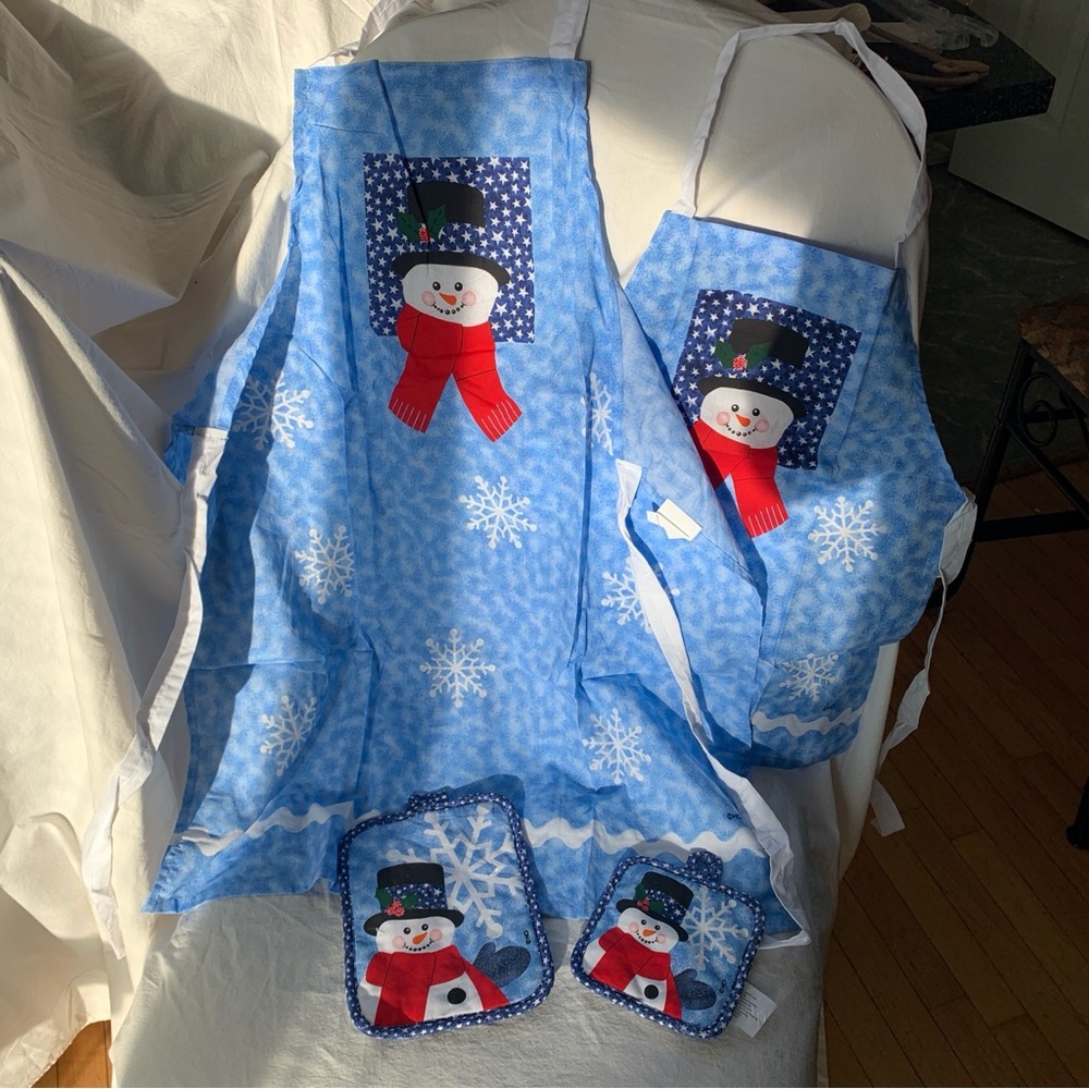 Blue Snowman Apron Set with Potholders
